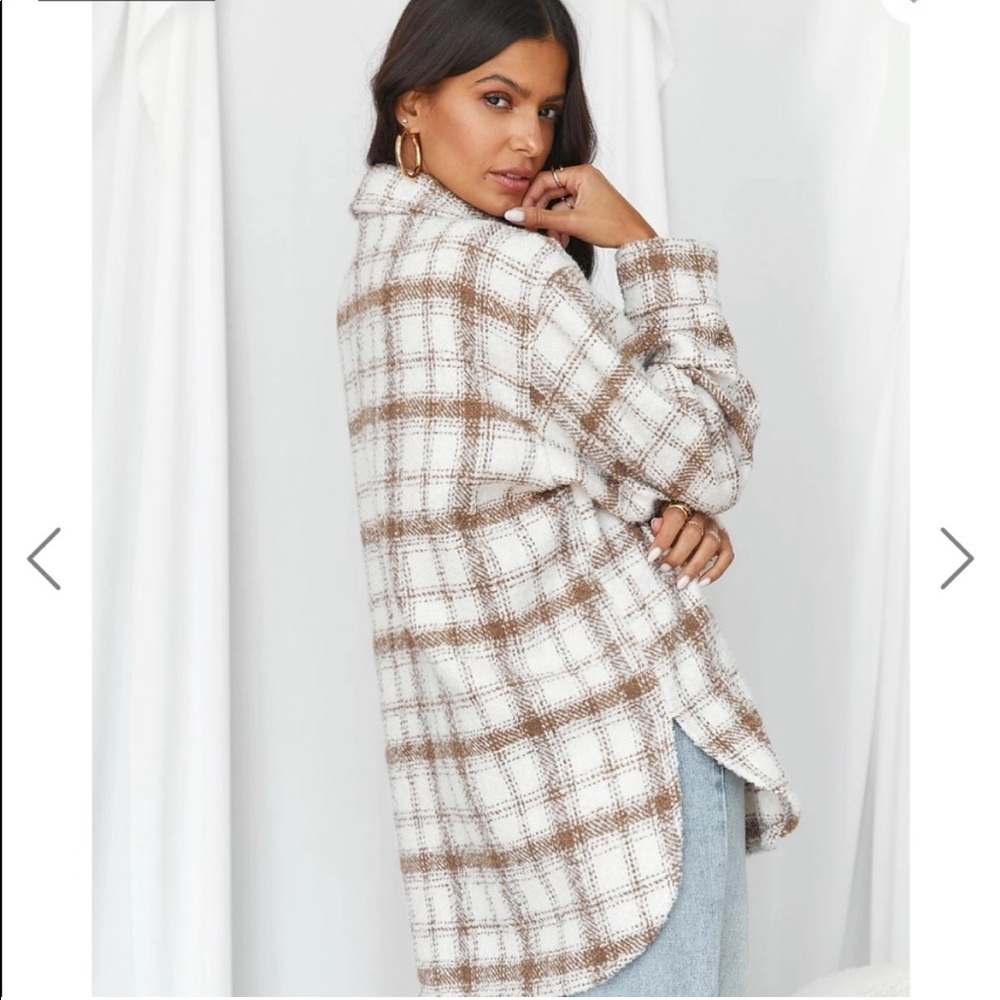 Flannel shacket - Picture 4 of 5